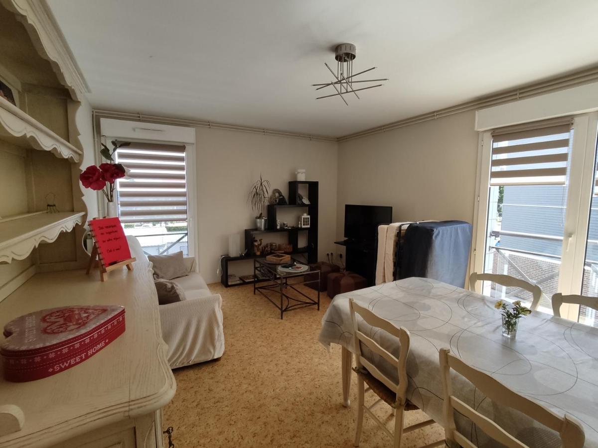 Nid Douillet Au Coeur De Rosendael,Tres Bien Situe Apartment Dunkirk Bagian luar foto